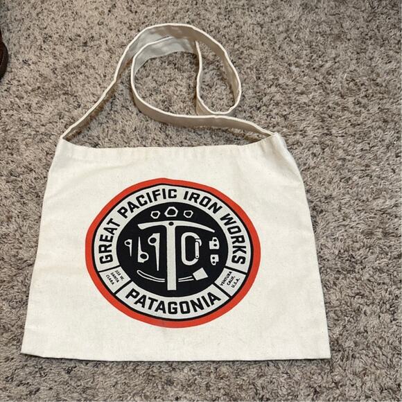 Patagonia x Great Pacific Iron Workers Canvas Crossbody Tote Bag Rare - Picture 1 of 4